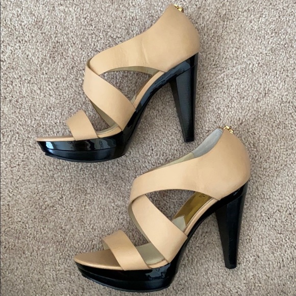 Michael Kors tan leather heels - Picture 2 of 5
